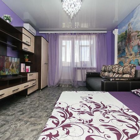 Vip Apartmens Faraon On Illinskaya 1 Floor Sumy Exteriér fotografie