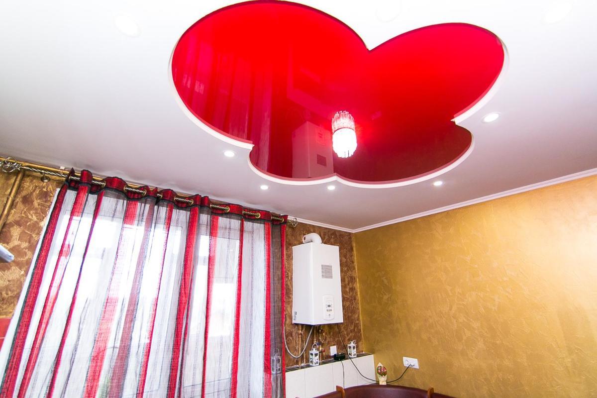 Vip Apartmens Faraon On Illinskaya 1 Floor Sumy Exteriér fotografie
