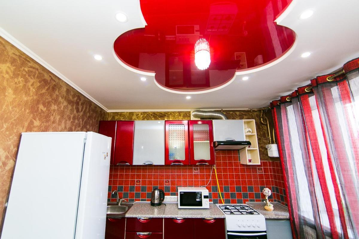 Vip Apartmens Faraon On Illinskaya 1 Floor Sumy Exteriér fotografie