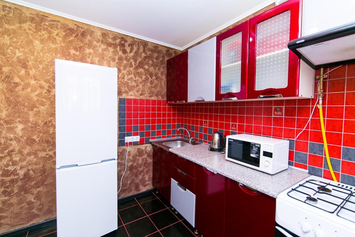 Vip Apartmens Faraon On Illinskaya 1 Floor Sumy Exteriér fotografie